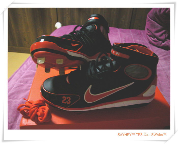 huarache 2k4 cleats