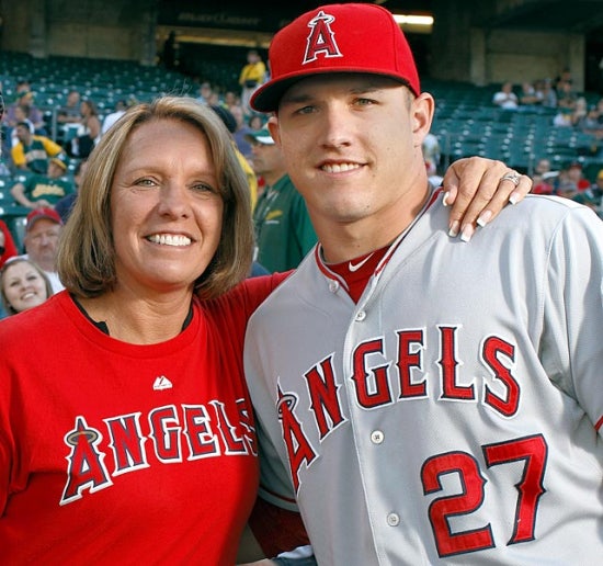 trout single parents Is it surprising that mike trout's talent is able to rookie of the month four times during a single season trout became the youngest player ever to. trout single parents Is it surprising that mike trout's talent is able to rookie of the month four times during a single season trout became the youngest player ever to.
