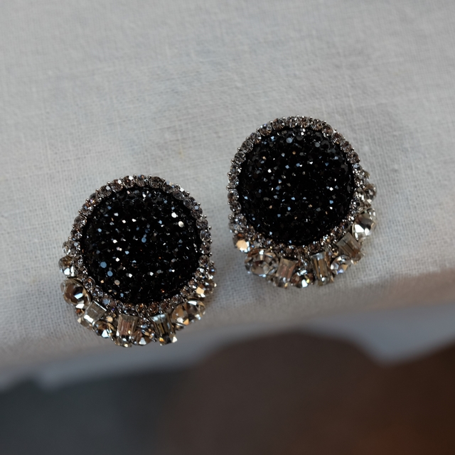 Black Label Party Queen Bold Cubic Earring Big Ear